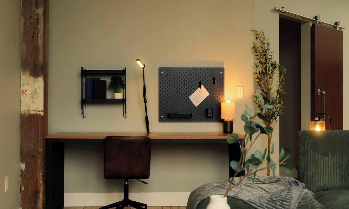 Peoria Apartment | Pecan Lofts | 2BR Warehouse District Loft