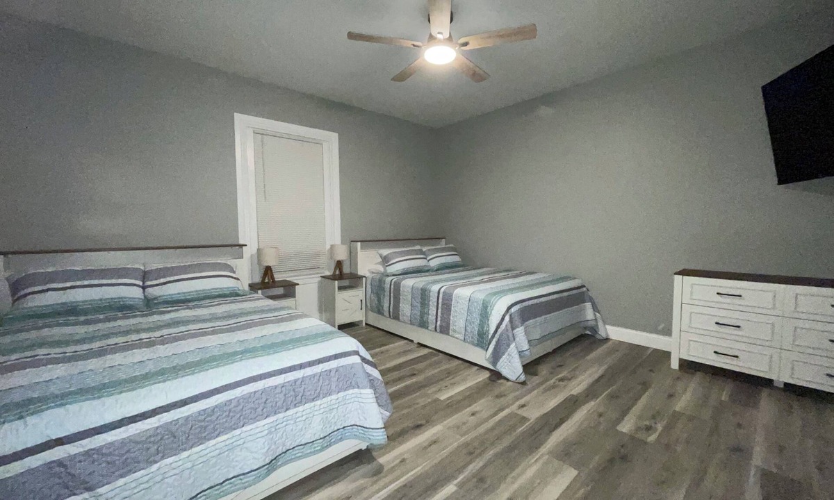St. Charles House | Perfect for large groups.