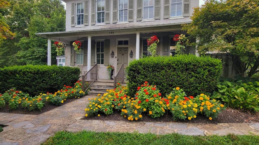 Talmage Bed & Breakfast | Pinetown Bridge Bnb LLC