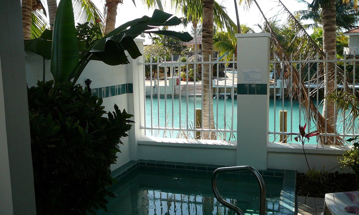 Marathon Villa | PLUNGE POOL VILLA ON BLUE WATER LAGOON DUCK Key/MARATHON, FL