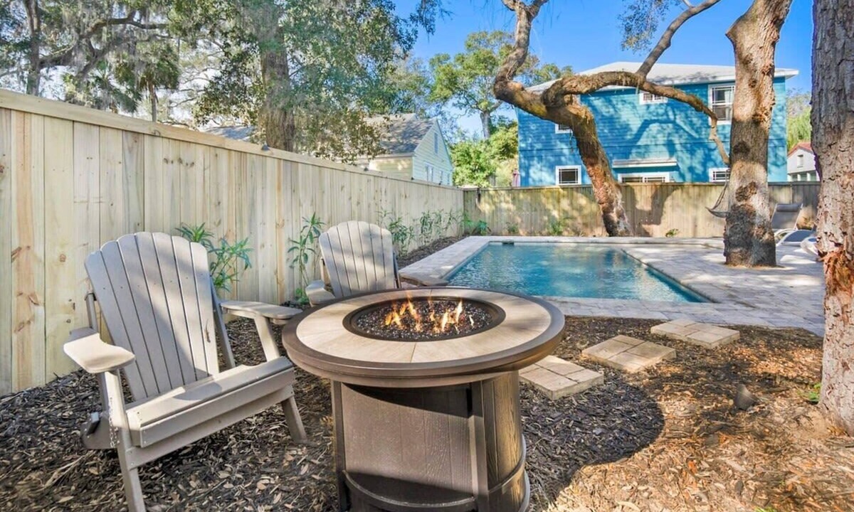 St. Augustine House | Pool + Spa, Downtown, by Beach, FOY, Add Golf Cart