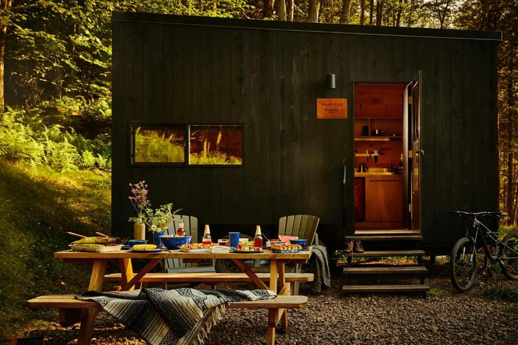 Elkton Other | Postcard Cabins Beaver Creek Ohio, Outdoor Collection by Marriott Bonvoy