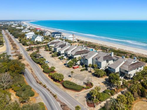 Debordieu Colony Apartment | Powell in DeBordieu Colony villa by Peace Vacations