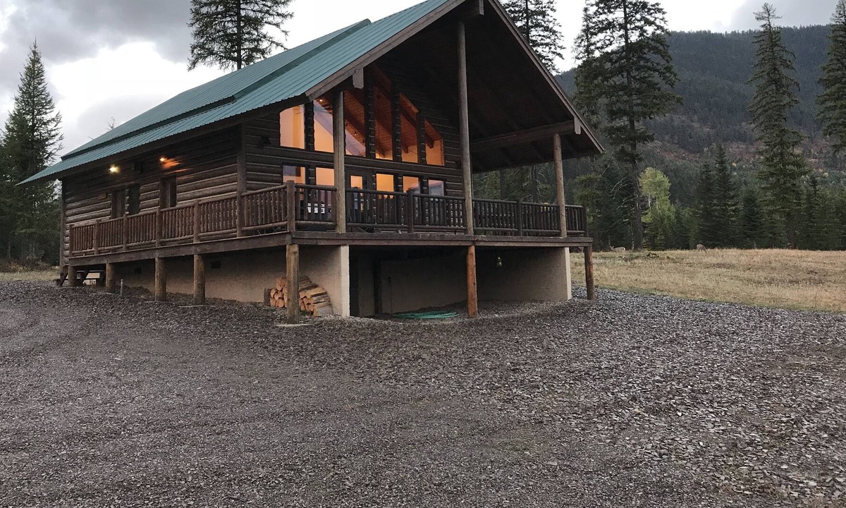 Noxon House | Private Cabin With Mountain Views!