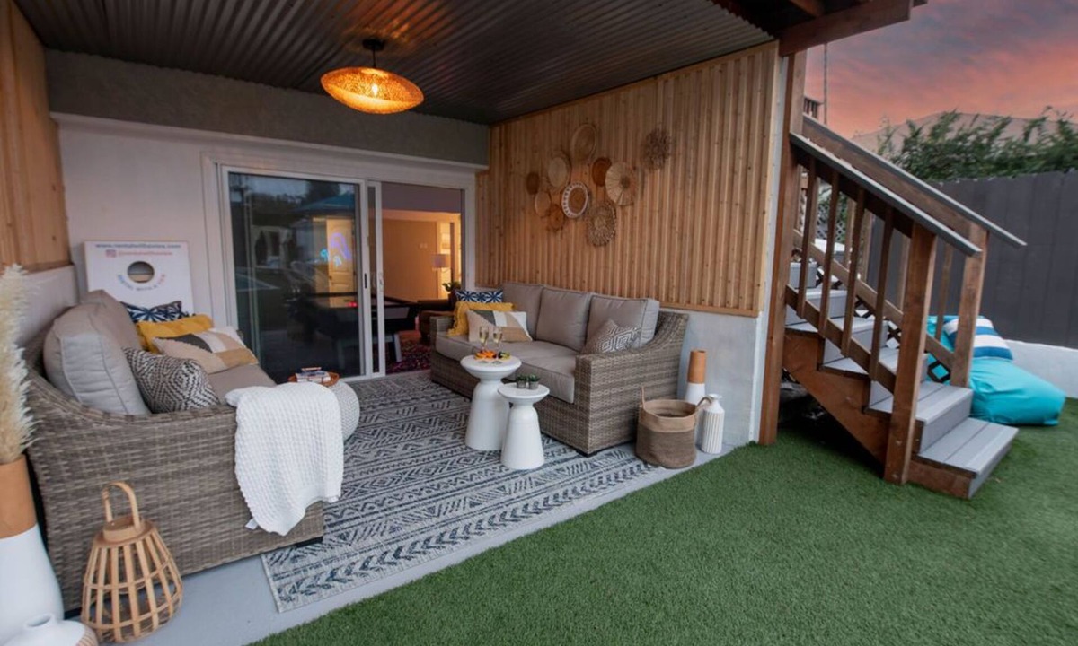 Point Loma Heights House | Pt Loma Paradise: Remodel - Pool – Game Room – WOW!