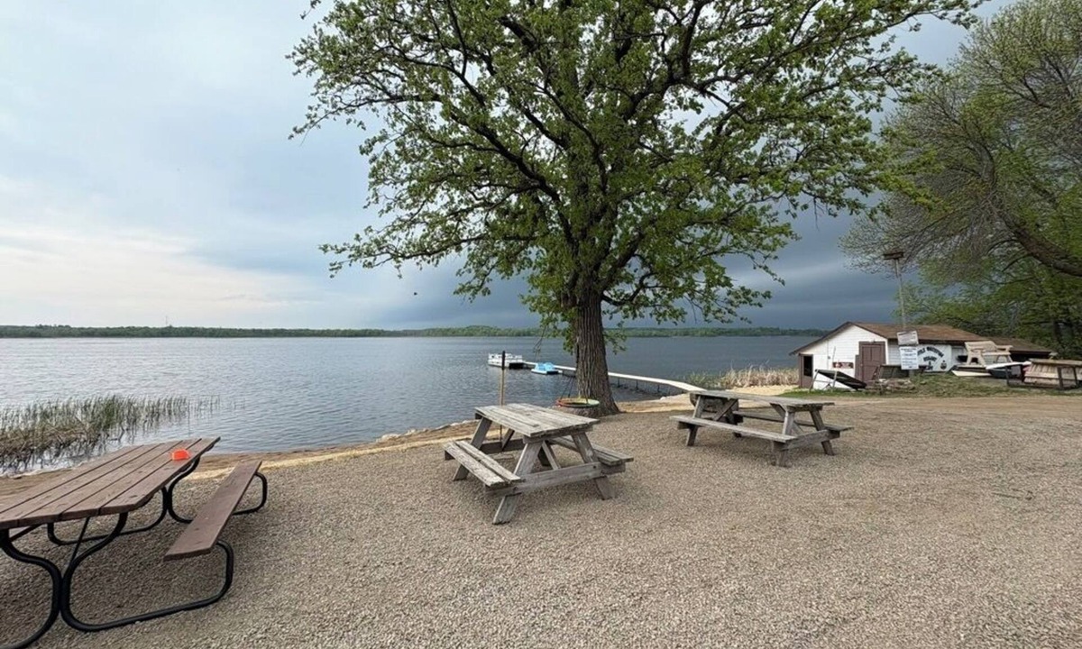 Garrison Cabin | Relaxing Cabin Getaway with Lake Front View!