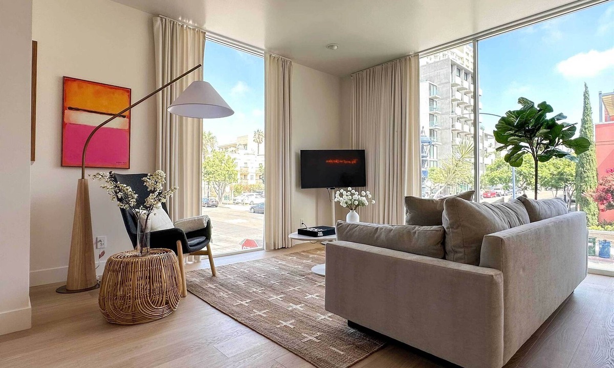 Little Italy Apartment | Rooftop w/Views: Modern Little Italy Townhome