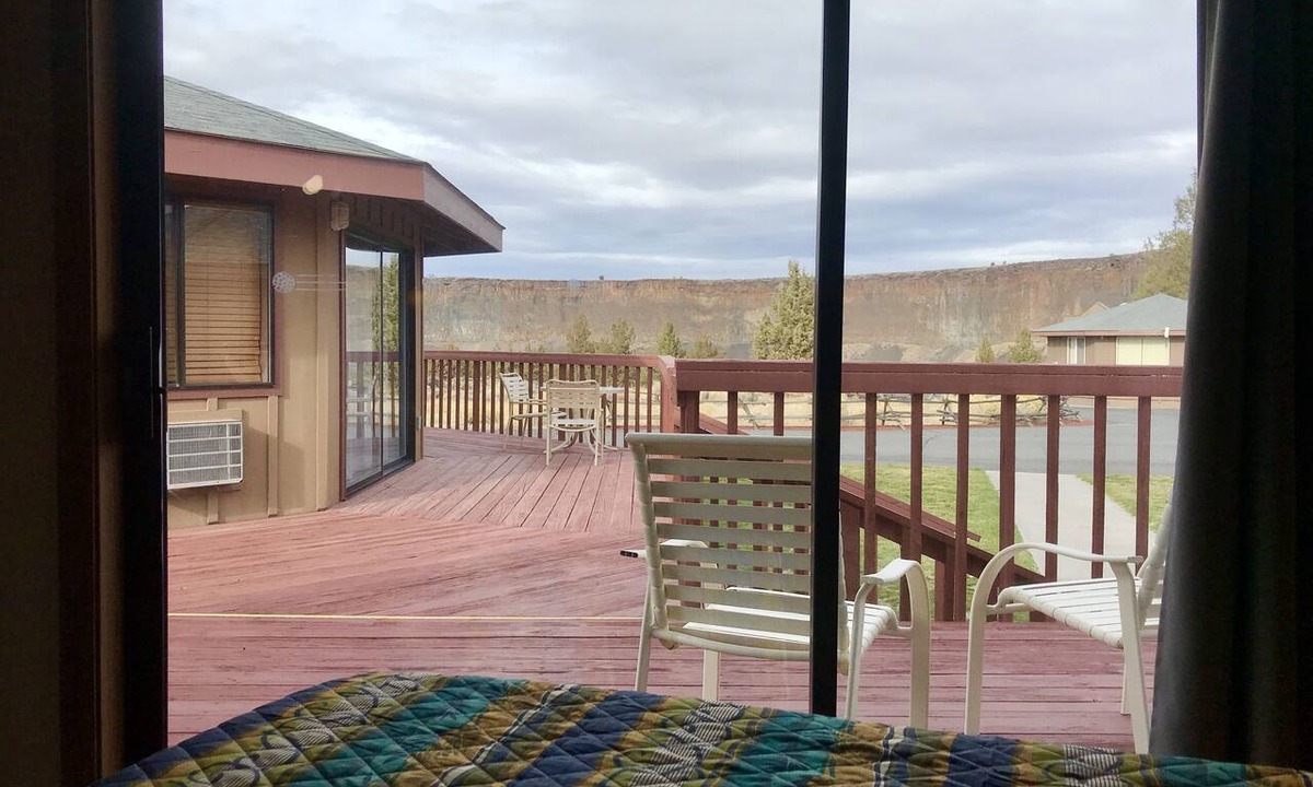 Crooked River Ranch Hotel | Room with TWO Double-sized Beds, Pets OK with Additional Fee