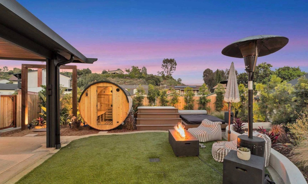 University City House | Spa Retreat: Sauna, Hot Tub & Gym in San Diego