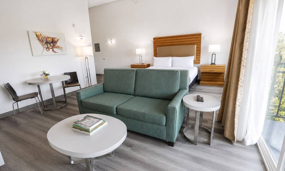 Little Italy Hotel | Spacious Room w/Artistic Flair & Gorgeous San Diego Skyline Views | 3 Units