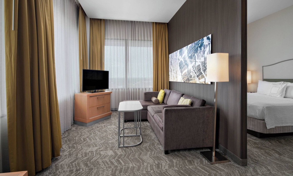 Norwood Park Hotel | SpringHill Suites Chicago O'Hare by Marriott