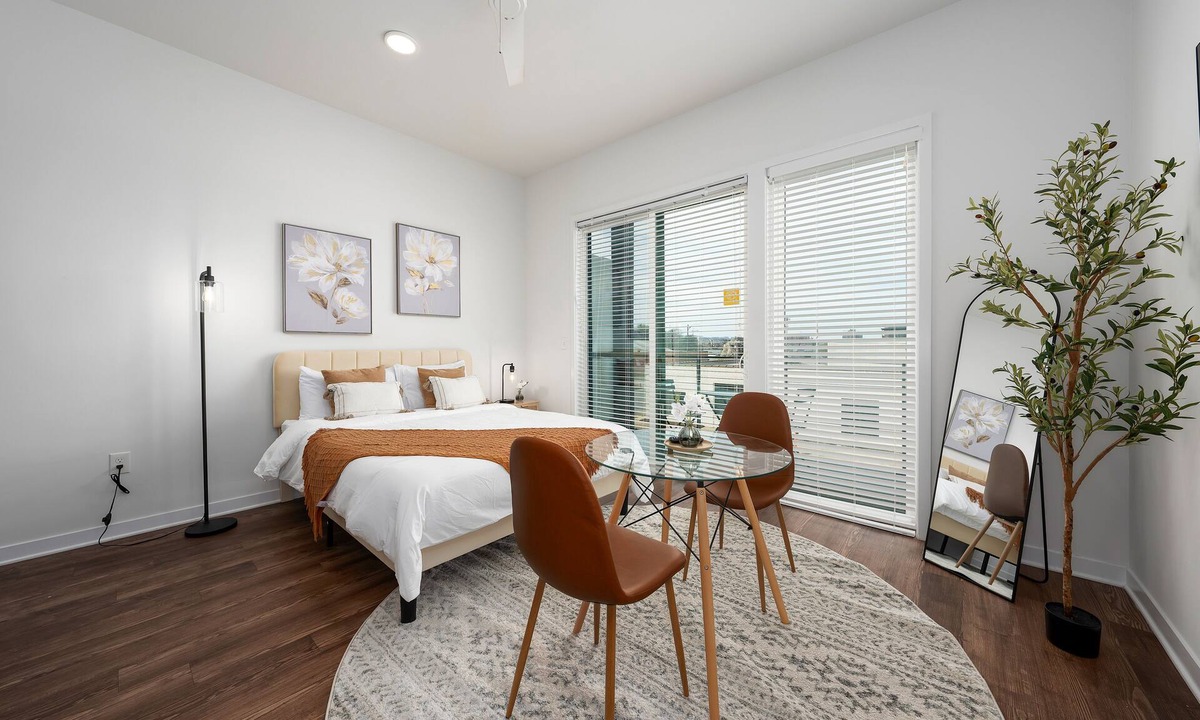 Avondale Apartment | Studio Haven in Magic City! l Private Balcony!