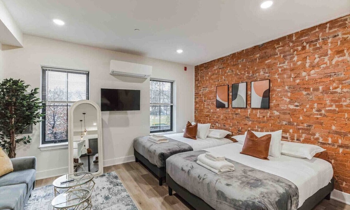 North Philadelphia West Apartment | Stylish Studio Sleeps Four | 10 mins to DT (B)