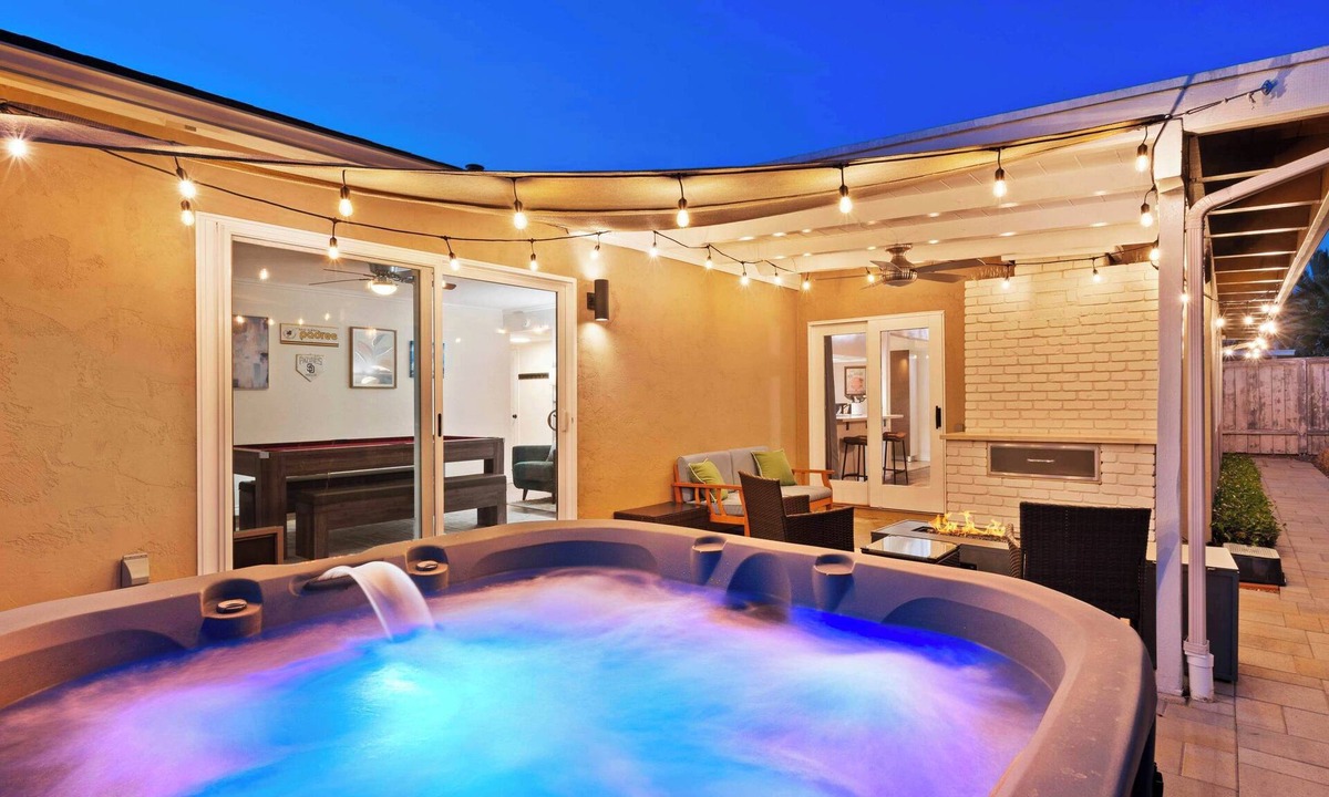 Clairemont Mesa East House | Sweet Escape | Family Retreat | Vibrant | Spa