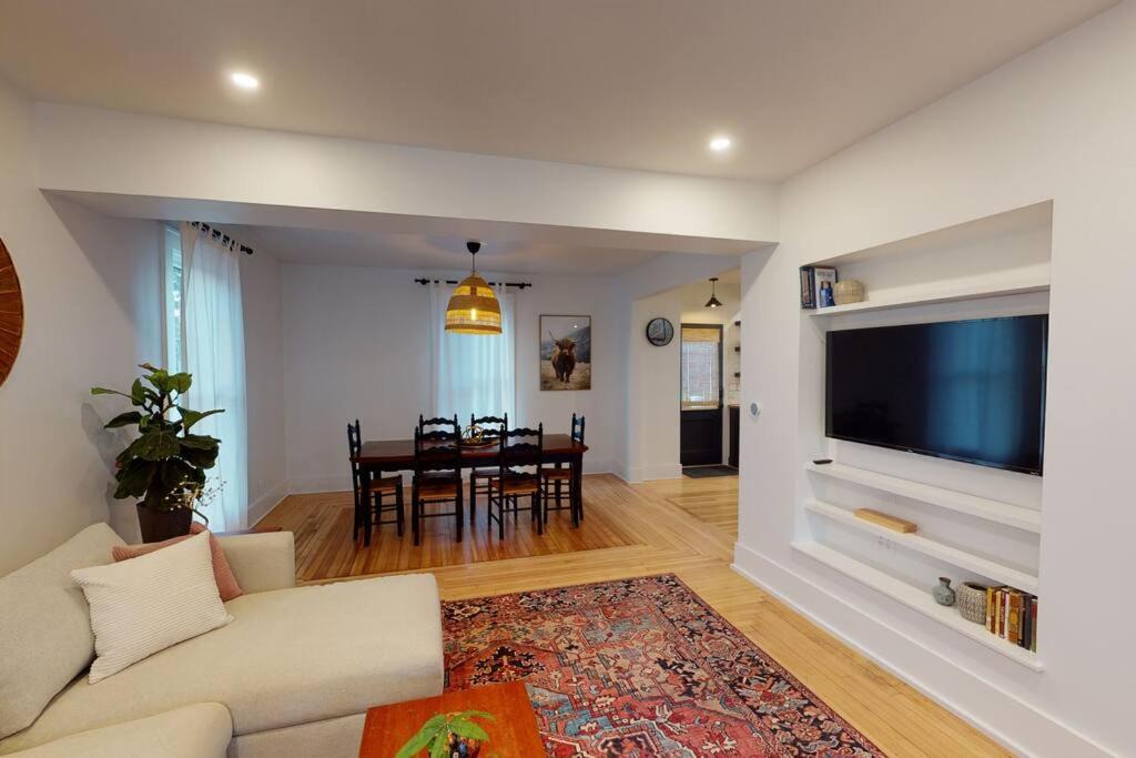 Monroe House | The Other House