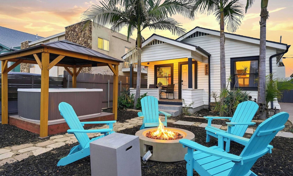 Normal Heights Apartment | Trendy Oasis Hot Tub, Fire Pit, Parking, Sleeps 6!