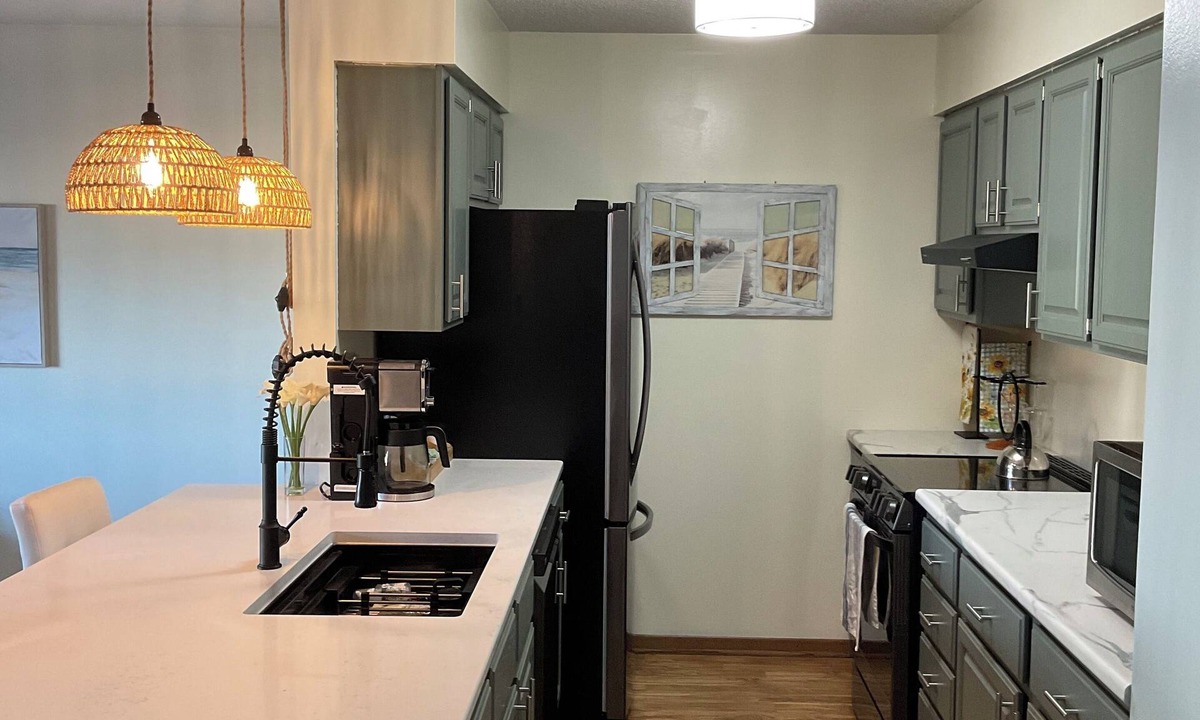 La Pointe Condo | Upper level, one bedroom, one bath condo, with Lake Superior views.