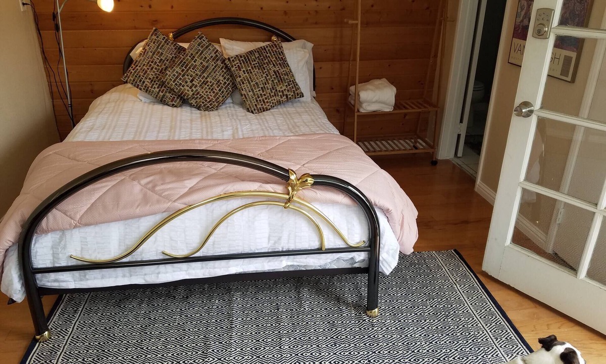 San Carlos Apartment | Wilson's Sunny Retreat - Cozy 1-bedroom studio in delightful San Diego with AC