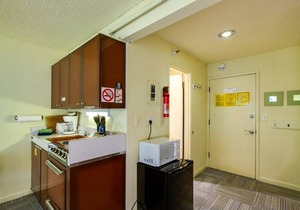 88SLL - Inexpensive - Economical - Kitchenette - Sleeps 2 in Glacier
