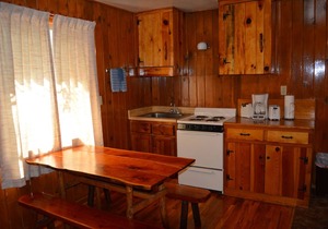 Whispering Pines - Cabin 28 (2 Bedroom Family Style Unit)