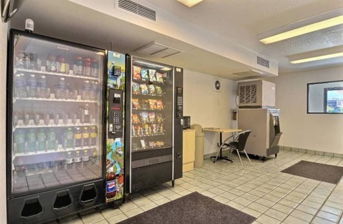 San Bernardino Apartment | 1 King Bed|Non-Smoking,Mini Fridge