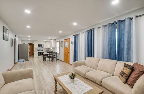 Galt House | 1 Mi to Rock Riverfront: Family-Friendly Retreat!