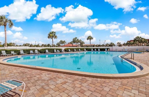 St. Augustine Beach House | 1206 Courtyard Villa 2nd Fl S