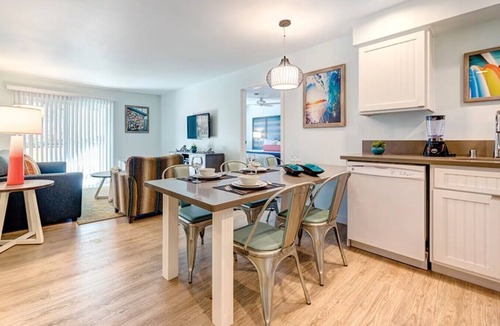 Mission Valley Resort | 2-bedroom resort in lovely San Diego with fitness room and AC