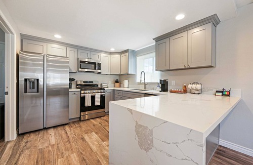 Linda Vista House | 2 Homes in 1! | 10 Min to Beach | Kid's Playset