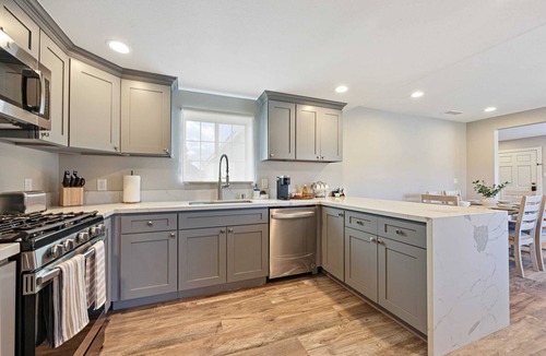 Linda Vista House | 2 Homes in 1! | 10 Min to Beach | Kid's Playset