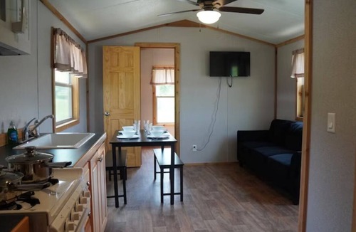 Pittsfield Cabin | 2 Units | Pine Lakes Retreat | Close to Lake, Pool & Family Attractions
