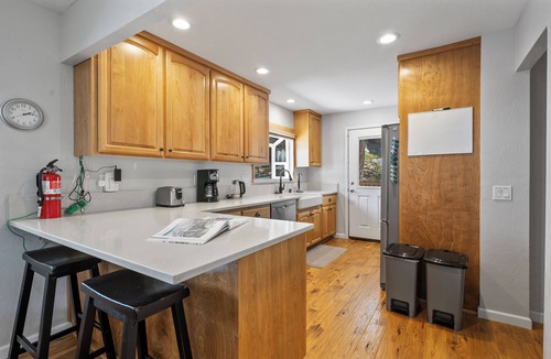 Tahoe Village House | 2100sq ft Tahoe home - Lake, Hiking, BBQ, Beach