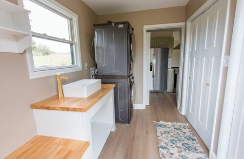 Middleville House | 2min drive to Bear Brook Valley!