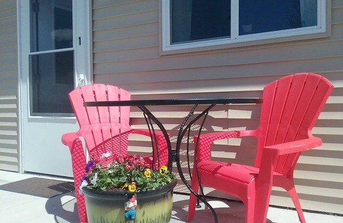 Brook Park House | #3 at Beach Mirage Suites *Monthly deals
