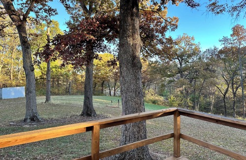 Chambersburg House | 3-bedroom country home in Pike Co Il with AC and heat