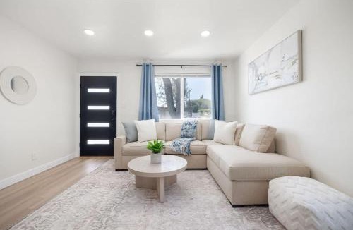 North Clairemont House | 4 Miles to Beach Central and Newly Renovated