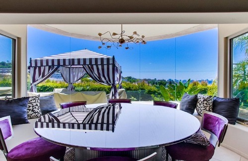 Mission Hills House | 4B/3.5B CENTRAL STUNNING MODERN PALACE w/ PANORAMIC VIEWS OF SD BAY/DOWNTOWN