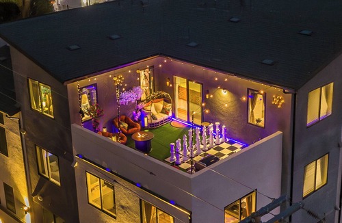 Morena Apartment | 4BD/4BA Penthouse 2-story Condo w/Garden Oasis Sunsets