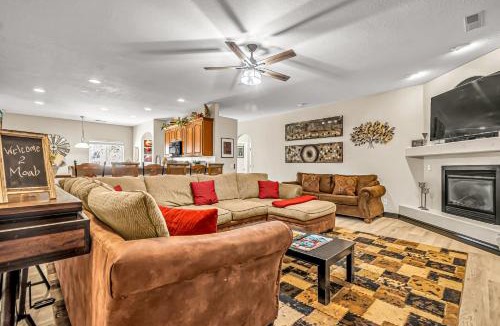 Moab South Valley House | 5 Bed 3 Bath Vacation home in Arches National Park