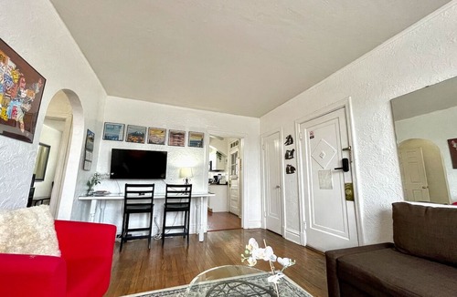 St. Louis Apartment | 6653 1S | Beautiful Unit Near Forest Park