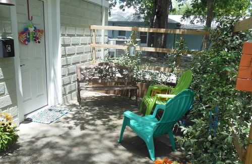 Downtown Historic District Apartment | Affordable, Funky & Fun in the center