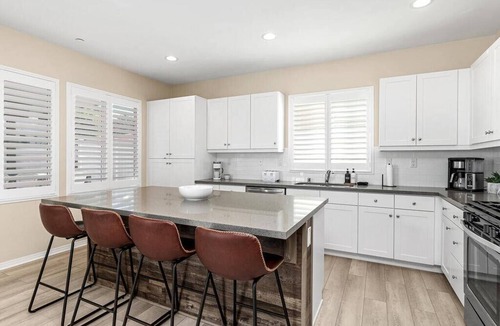 Allied Gardens House | All You Need Is Love 4 Bedroom Home