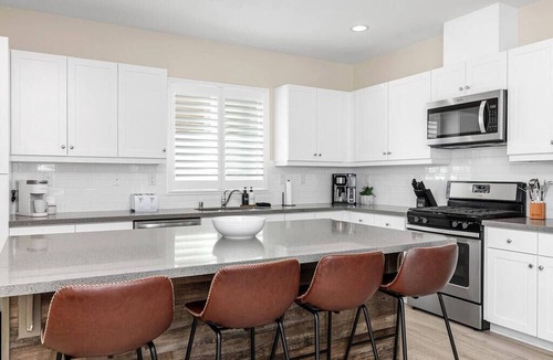 Allied Gardens House | All You Need Is Love 4 Bedroom Home