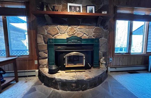 Alpine Lake House | Almost Heaven- Carterroque