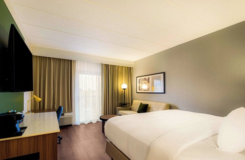 Eastwick Hotel | Always a Great Idea To Unwind! Short Drive to Philadelphia Zoo, Pet-Friendly