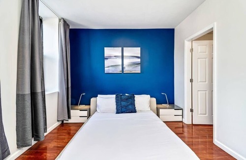 Chinatown Apartment | Amazing 2BD steps from the Convention Center