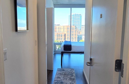 Music Row Apartment | Amazing 3BR/3BA - VIP 5-Star - Music Row Retreat