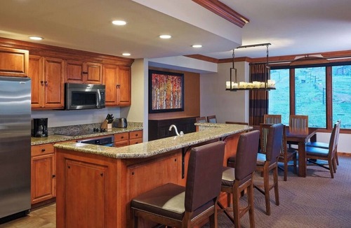 Steamboat Springs Villa | Amid the invigorating outdoor adventures of Colorado’s famed Steamboat Springs