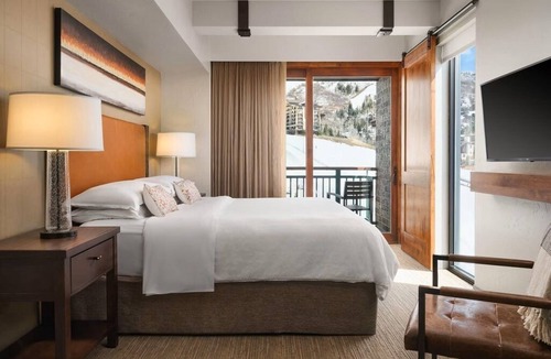 Steamboat Springs Villa | Amid the invigorating outdoor adventures of Colorado’s famed Steamboat Springs