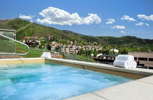 Steamboat Springs Villa | Amid the invigorating outdoor adventures of Colorado’s famed Steamboat Springs